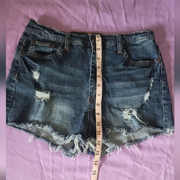 Charlotte Russe Refuge "Cheeky" Denim Shorts. Sz 8. 2.5" Inseam. #Distressed - Picture 5 of 7